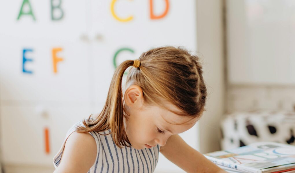 fundacja-rowna-pomoc-w-edukacji-mathwise-uruchamia-ogolnopolski-program-bezplatnego-dostepu-do-kursow-dla-uczniow-zagrozonych-wykluczeniem-edukacyjnym