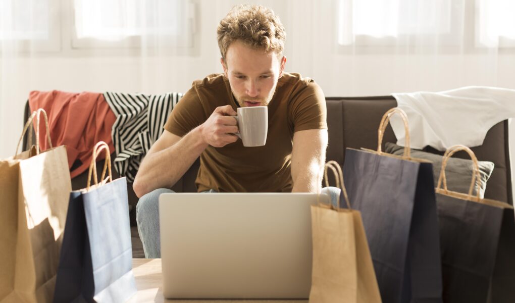 Cicha noc, głośny problem. Świąteczne zakupy na chińskich platformach a polski e-handel.