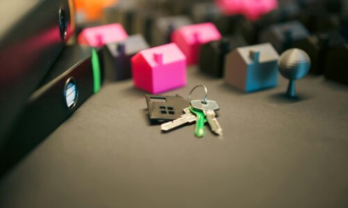 Służebność czy dożywocie? Kluczowe różnice, które mogą zadecydować o losie nieruchomości i rodziny