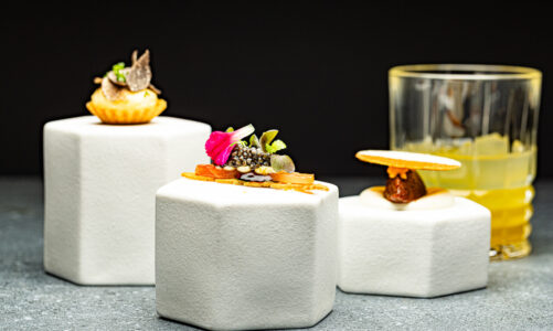 NAMIĘTNOŚĆ NA TALERZU: KULINARNA FILOZOFIA UWODZENIA WEDŁUG GWIAZDKOWEGO SZEFA KUCHNI